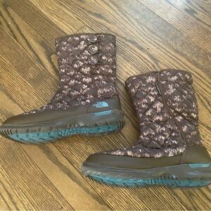 The North Face Thermoball Button Up Winter Boots